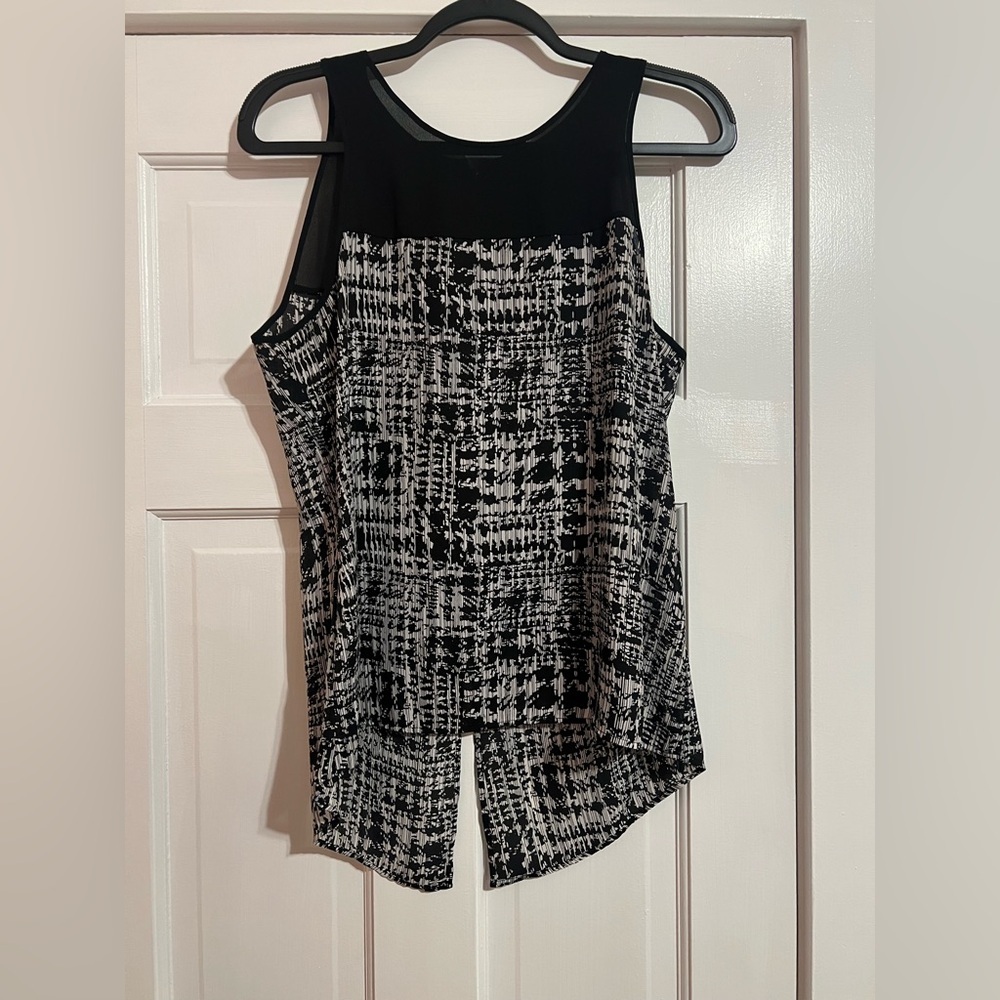 #38 BCBGMAXAZRIA • ABSTRACT • HI LO TANK